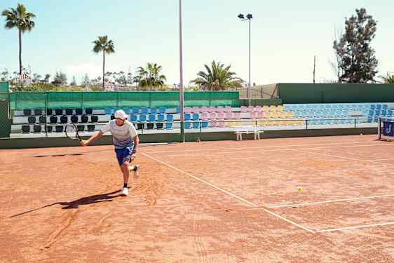 Tennisreiser hos Ving