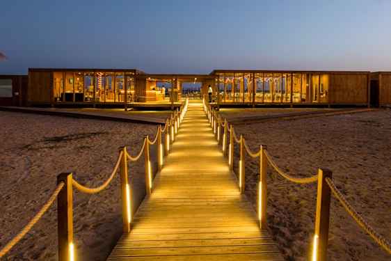 Strandbar på Oasis Salinas Sea