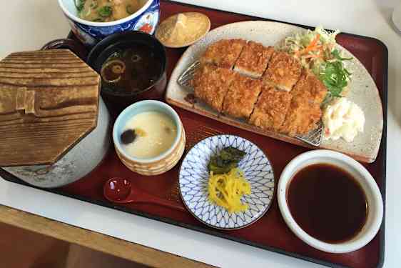 Spennende restauranter og matretter i Tokyo