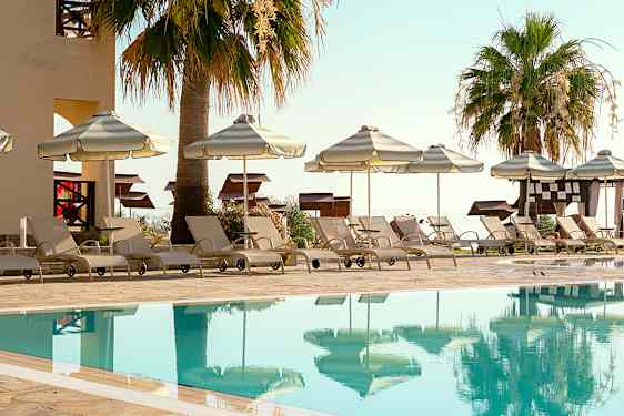 Mimosa Beach Hotel, Kypros