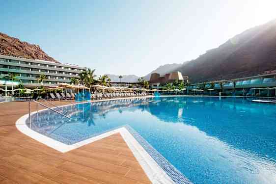 Radisson Blu Resort & Spa Mogan