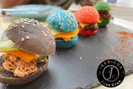 Fargerike miniburgere
