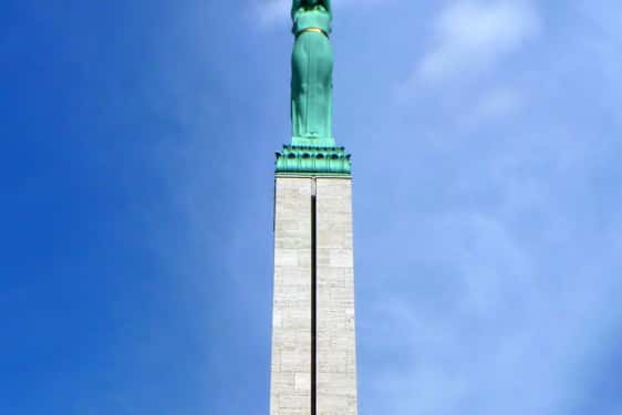 Frihetsmonumentet (Brīvības piemineklis)