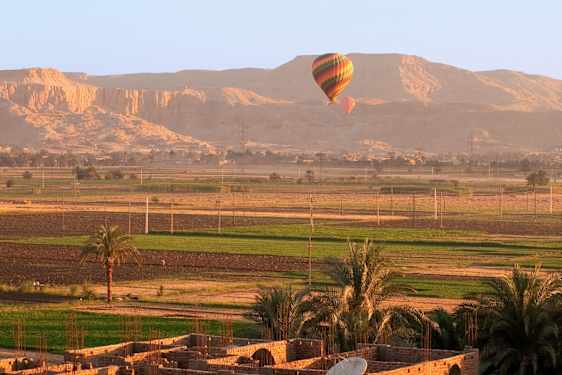 Luftballonger i nærheten av Kongenes dal