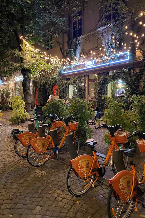 Pilies Street (Pilies gatvė) er en av hovedgatene i gamlebyen i Vilnius