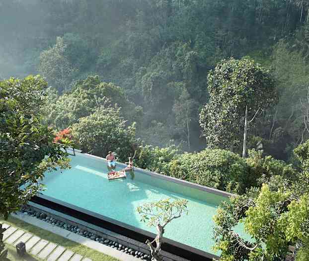 Svøm i vakre omgivelser