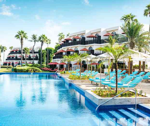 Bassenget på JA Palm Tree Court