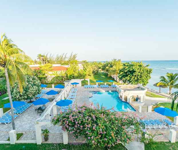 Basseng med integrert boblebad (18-årsgrense)