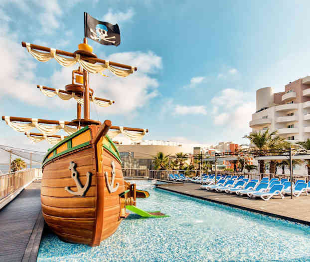 Hotellets barnebasseng