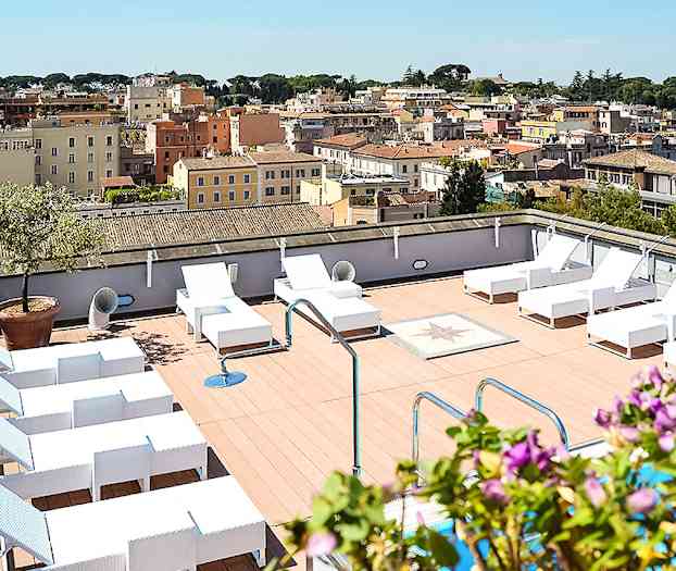 Takterrasse med basseng