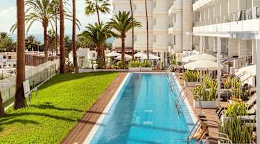 Utendørsbasseng, privat