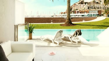 Rom med direkte utgang til basseng på Ocean Beach Club - Gran Canaria på Gran Canaria