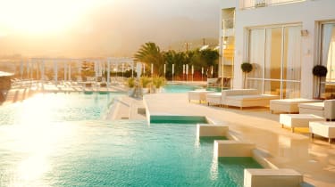 Ocean Beach Club Kreta, rom med direkte utgang til basseng