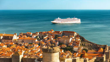 Norwegian Cruise Line cruiseskip ved Dubrovnik
