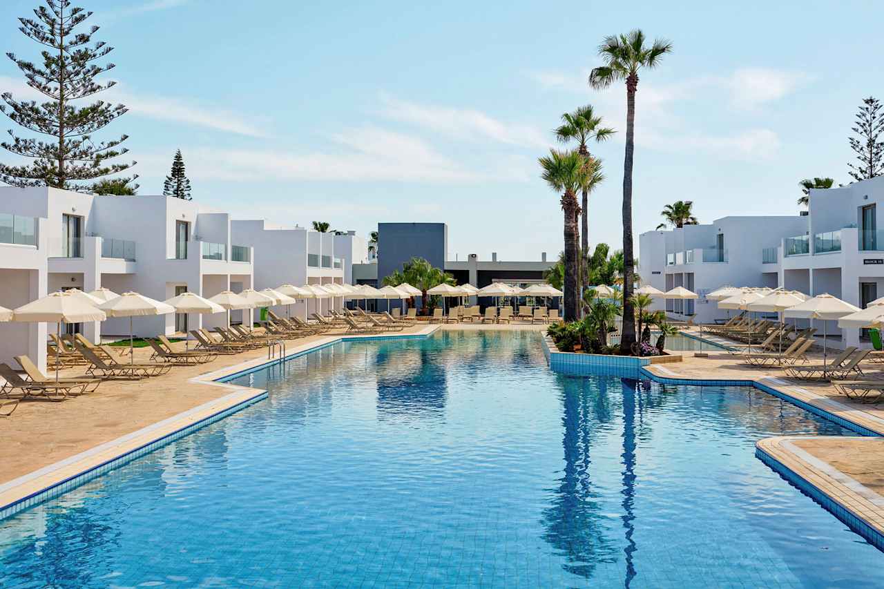 Hotellbilder av Atlantica Panthea Resort - nummer 1 av 30