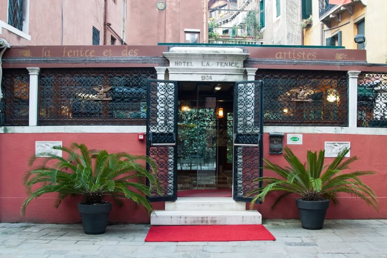 Hotellbilder av Hotel La Fenice Et Des Artistes - nummer 1 av 128