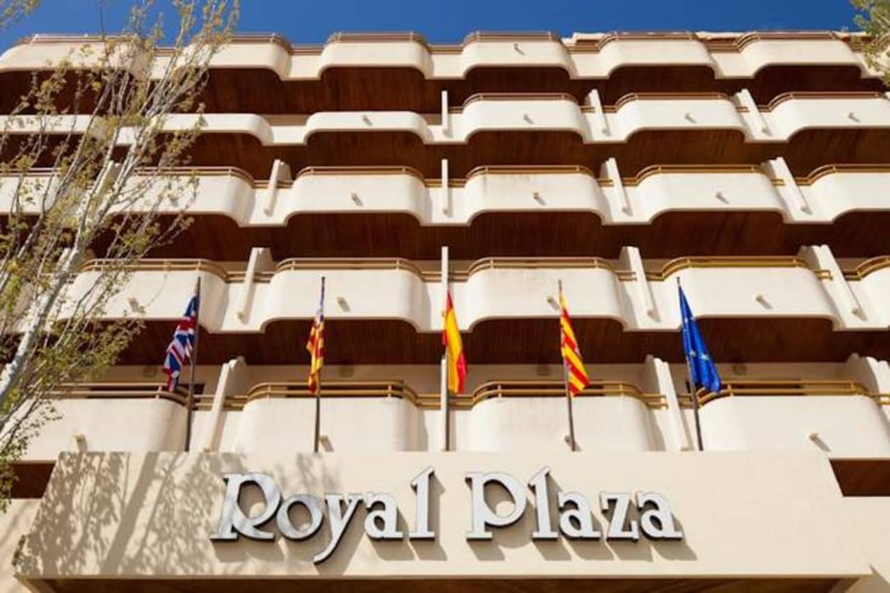 Hotellbilder av Royal Plaza - nummer 1 av 68