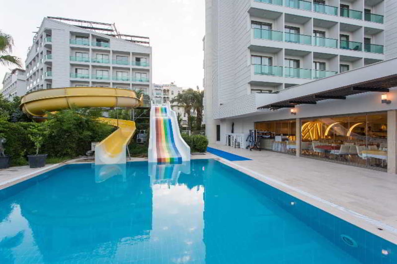 Hotellbilder av Falcon Hotel - nummer 1 av 28