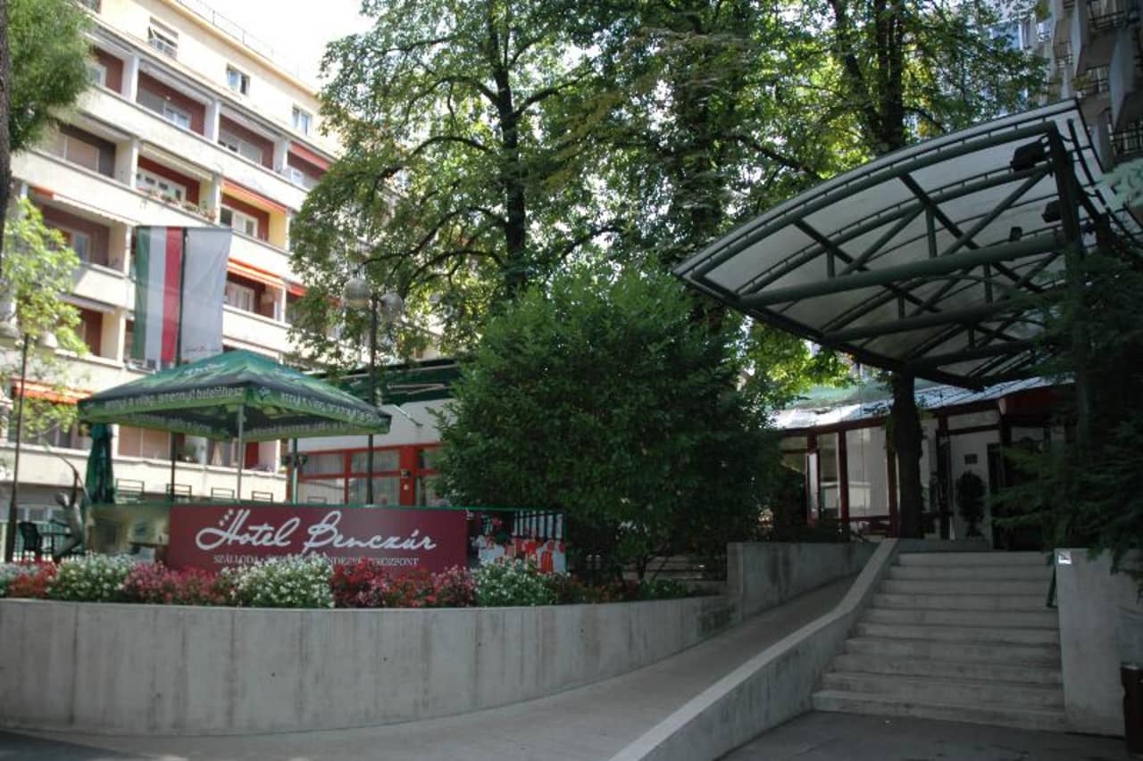 Hotellbilder av Hotel Benczúr - nummer 1 av 85