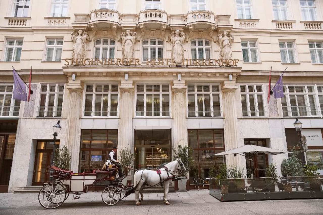 Hotellbilder av Steigenberger Hotel Herrenhof - nummer 1 av 74