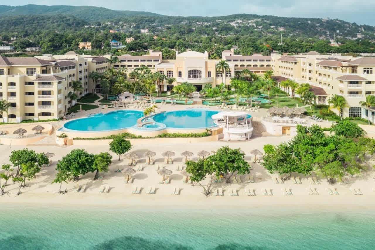 Hotellbilder av Iberostar Waves Rose Hall Beach - nummer 1 av 19