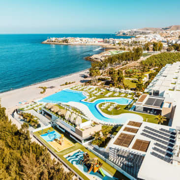 Cordial Santa Águeda & Perchel Beach Club