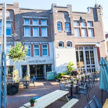 Hotel De Hallen