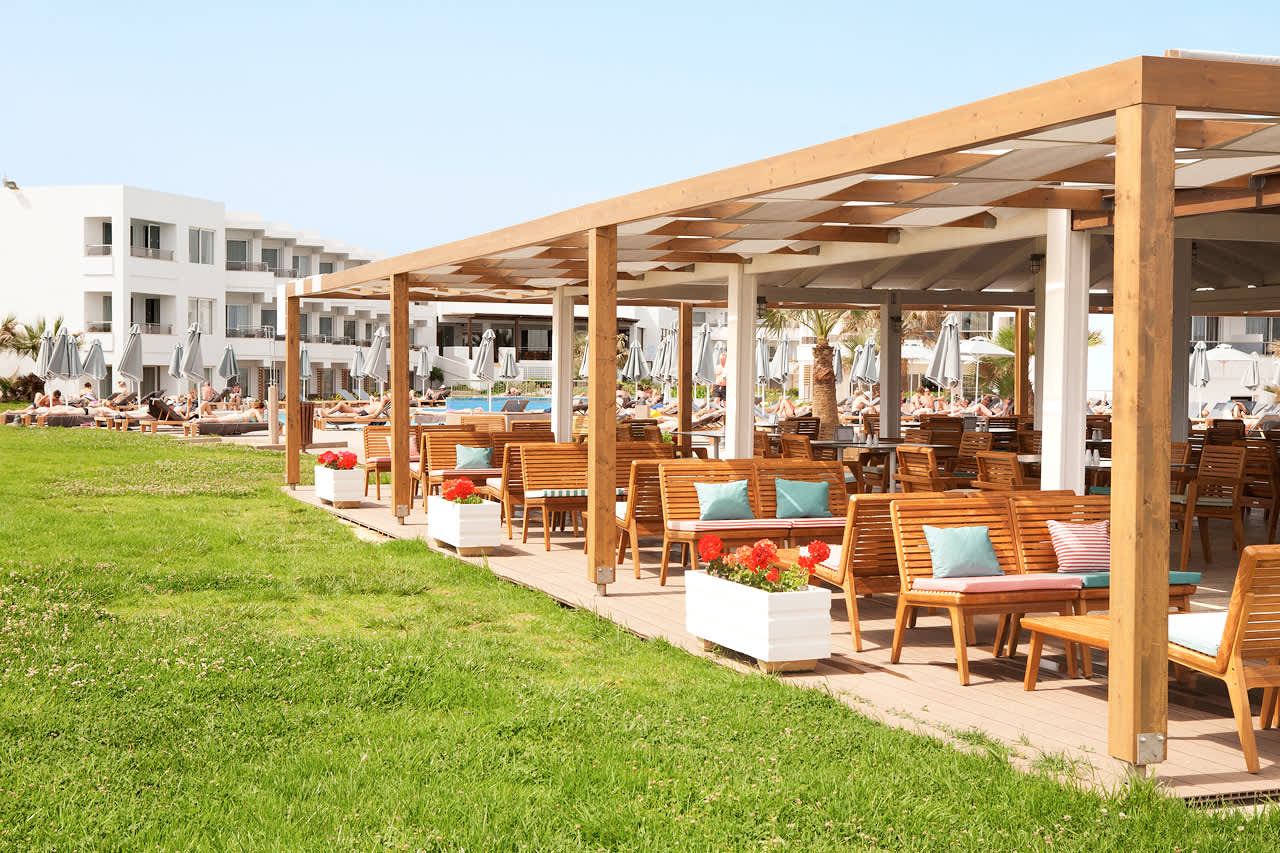 Beach Lounge