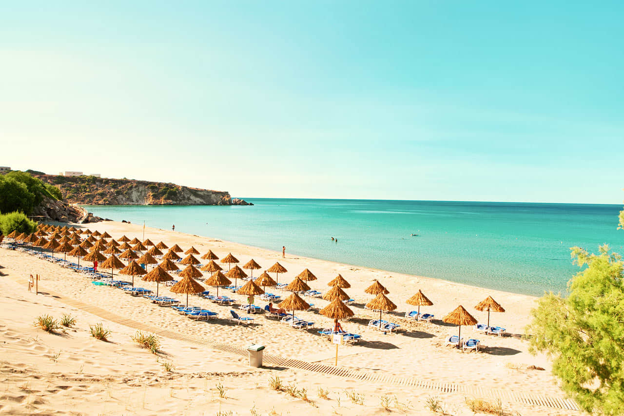 Sunwing Makrigialos Beach ligger ved en av Kretas herligste strender