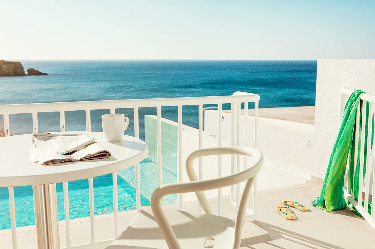2-roms Club Pool Suite, terrasse med havutsikt og tilgang til privat, delt basseng