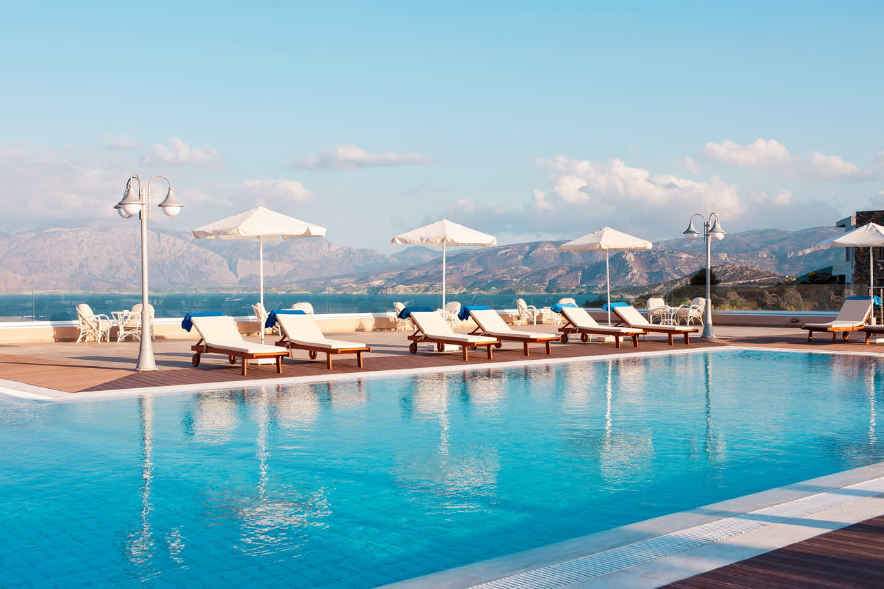 Miramare Resort & Spa har flere forskjellige basseng med havutsikt