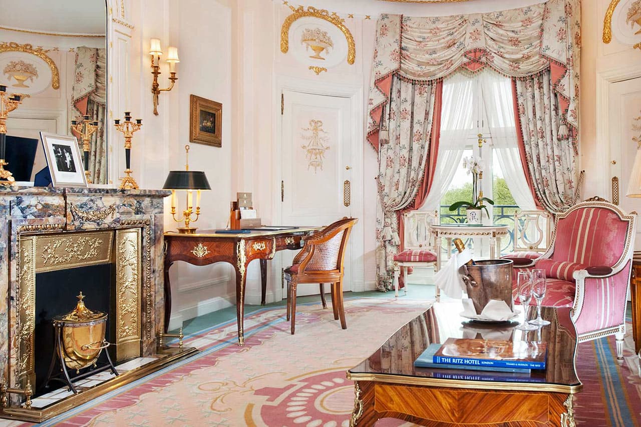 Deluxe suite