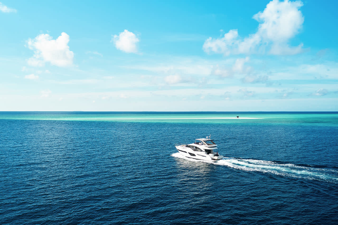 Du kan reise med sjøfly eller speedbåt til Kagi Maldives Spa Island