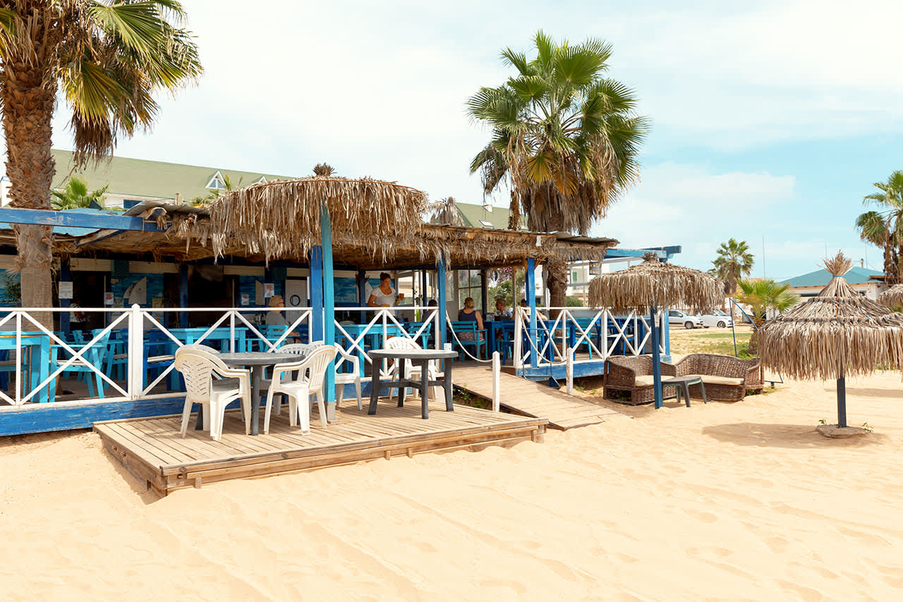 Fra Nautilus er det kort vei til hotellets strandrestaurant