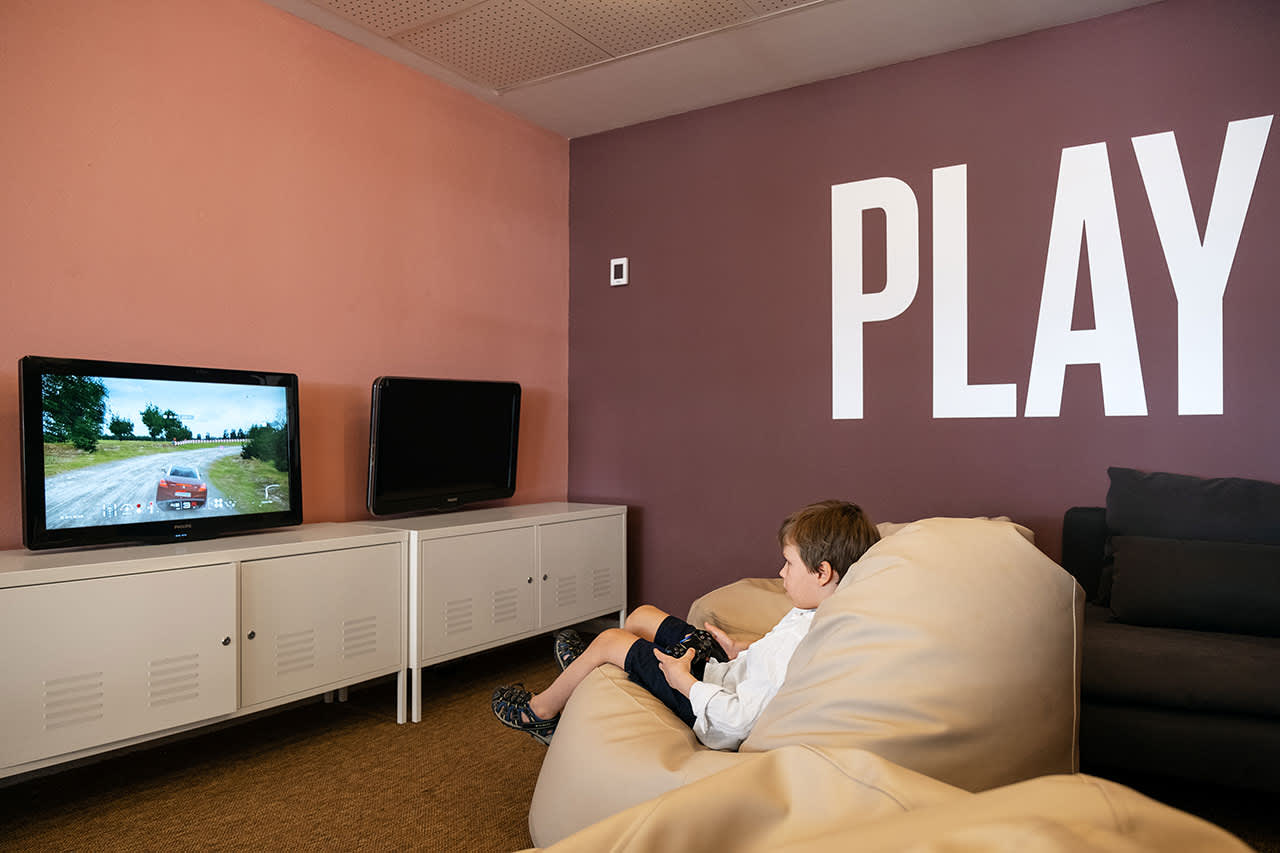 I Teen Lounge kan du blant annet spille PlayStation 4