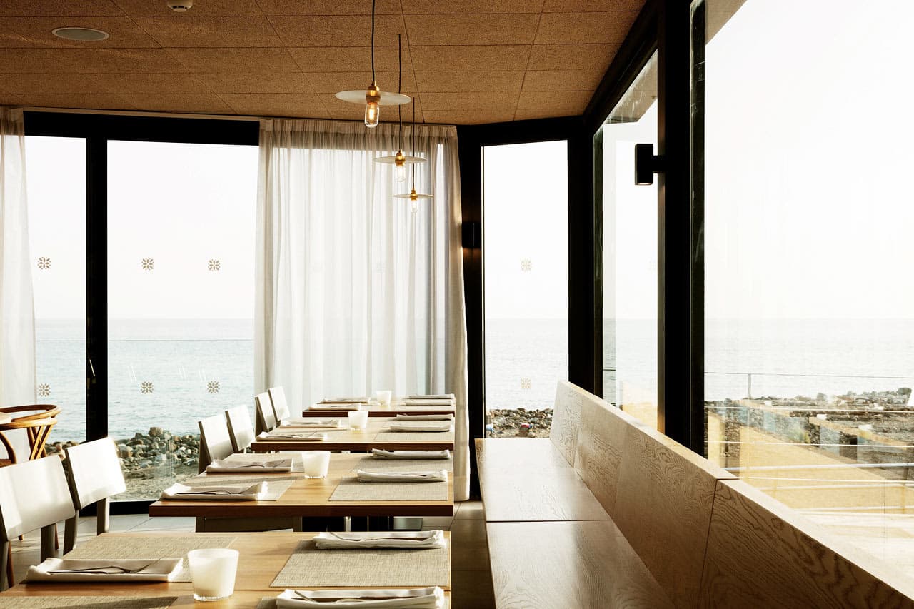Restauranten på Ocean Beach Club har praktfull utsikt og mye godt på menyen