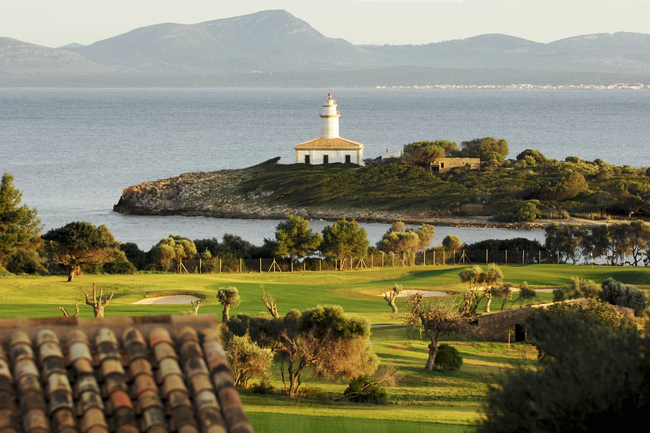 Liker du å spille golf? Alcanada Golf ligger ca. 2 km fra Sunwing Alcudia Beach