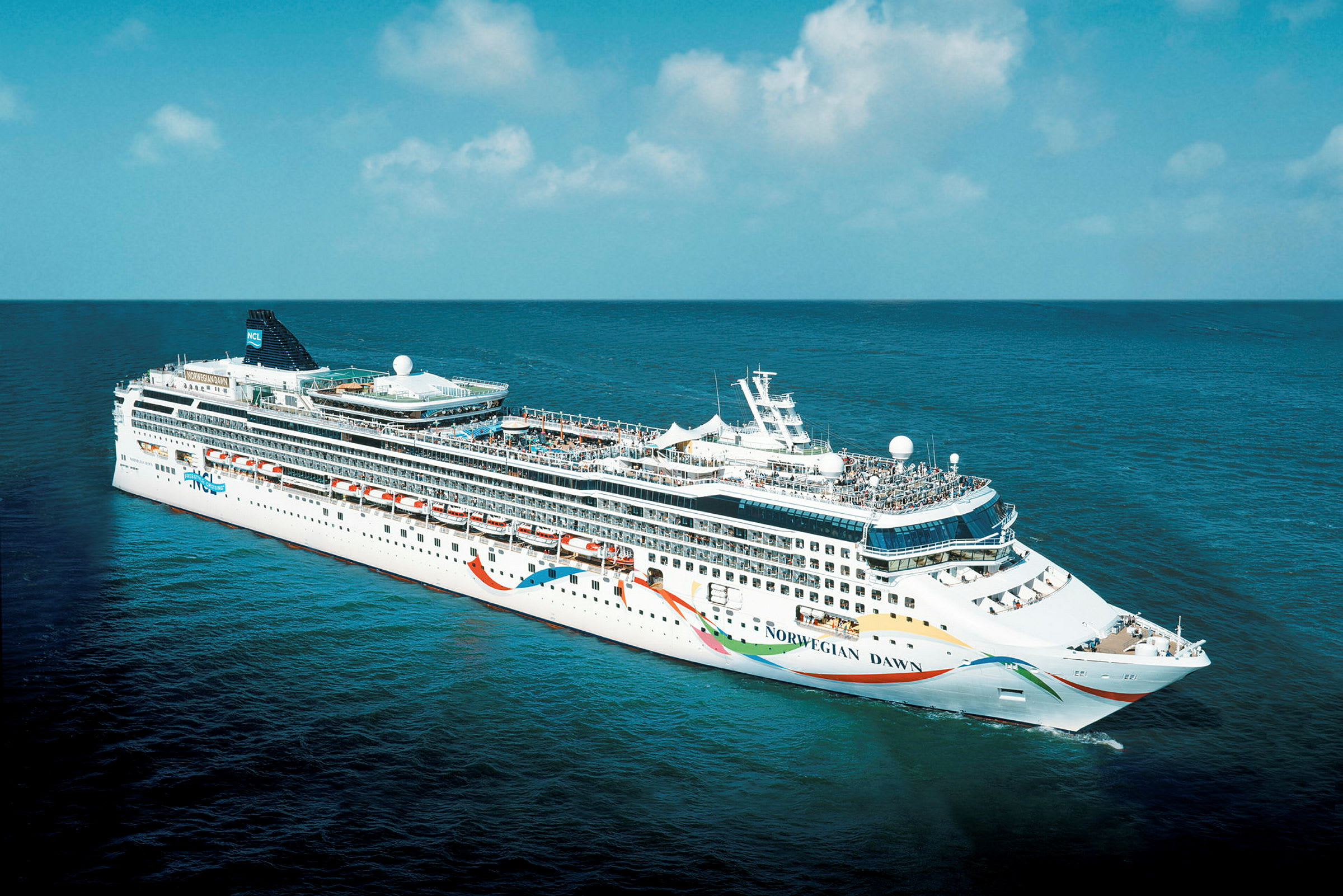 Bilde av et cruiseskip på åpent hav. (AI-generert tekst)