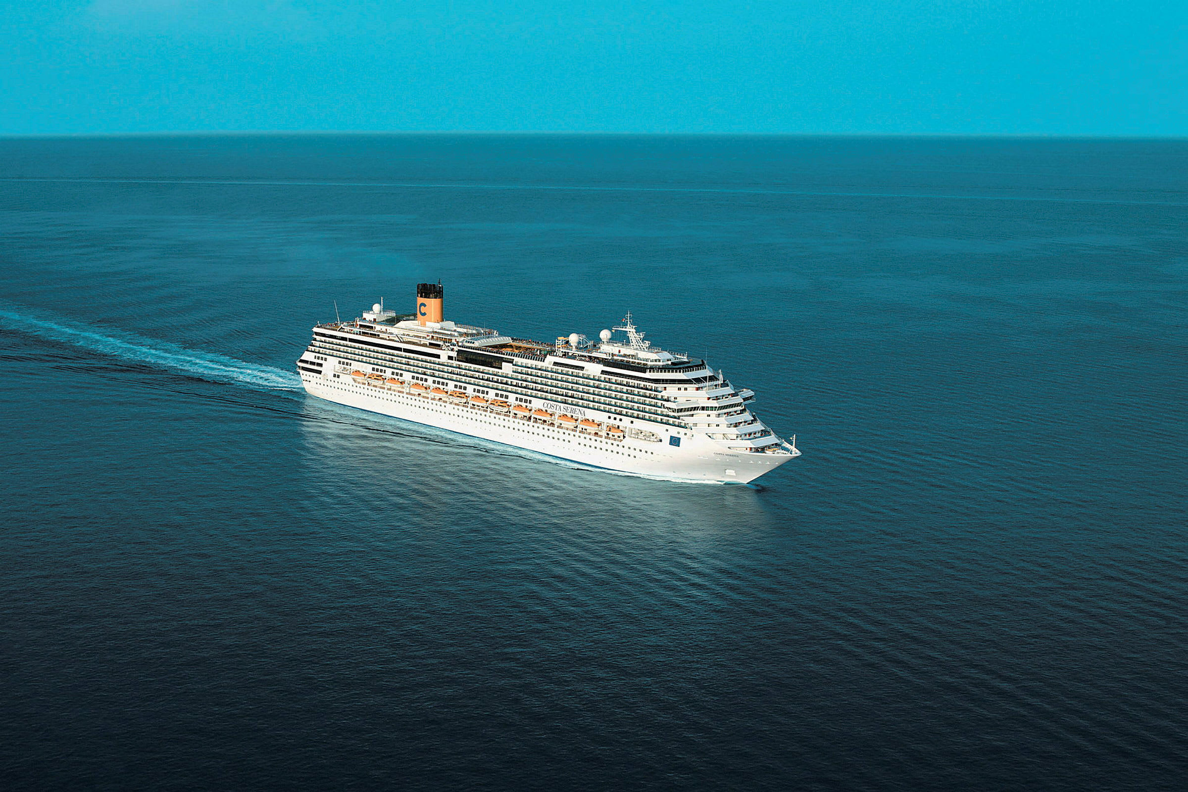 Cruiseskip på åpent hav. (AI-generert tekst)