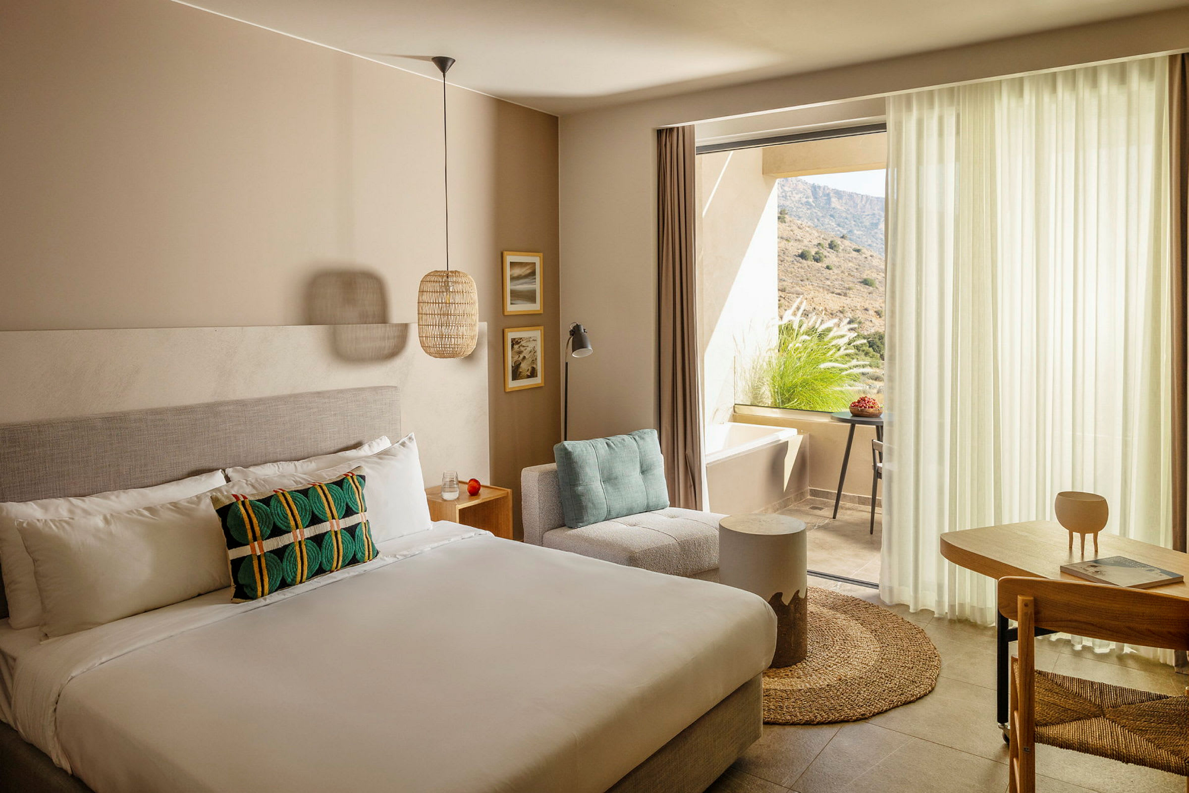 Juniorsuite med havutsikt og badekar