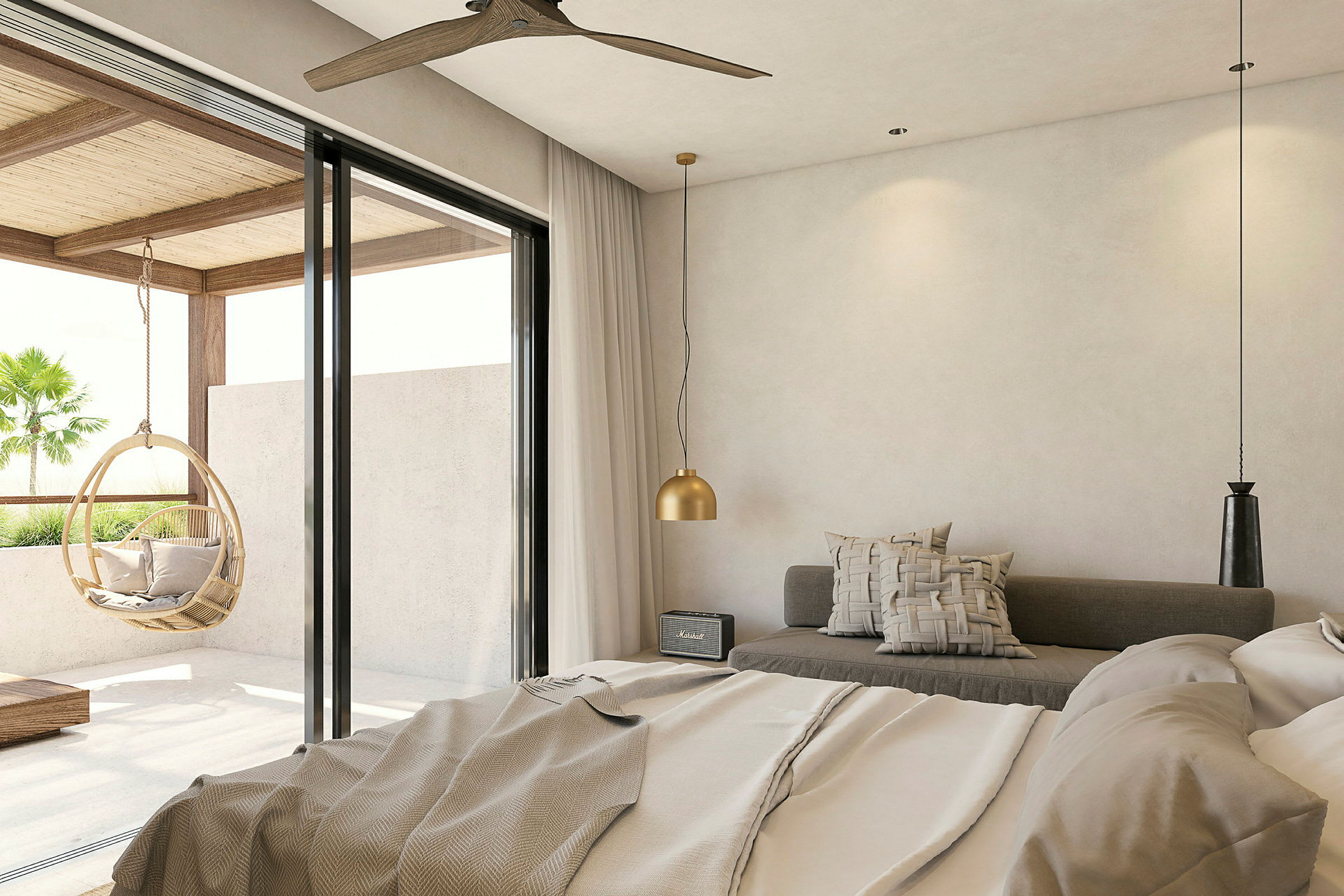 Et hotellrom med moderne design, med en seng, sitteplass og store glassdører som gir utsikt mot balkongen med en hengende kurvstol. (AI-generert tekst)