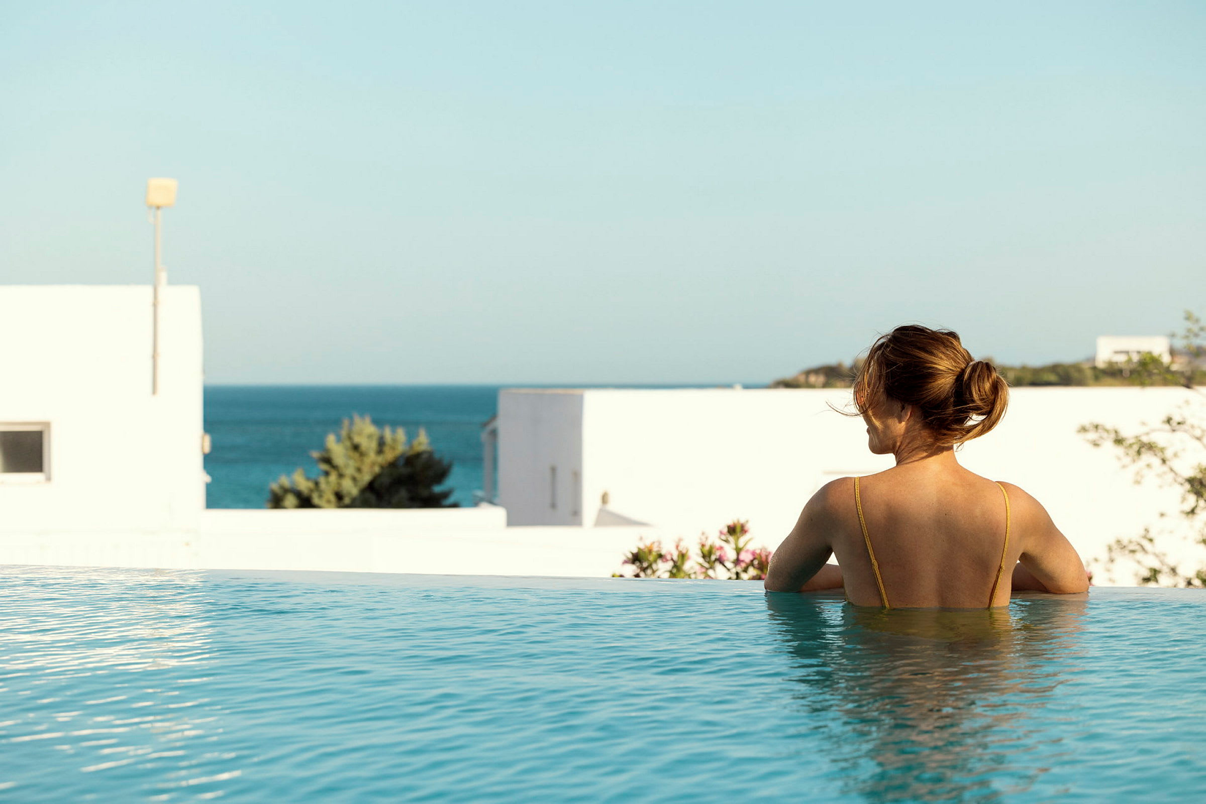 3-romsleilighet ROYAL POOL SUITE, stor terrasse med direkte utgang til delt, privat basseng, Helios