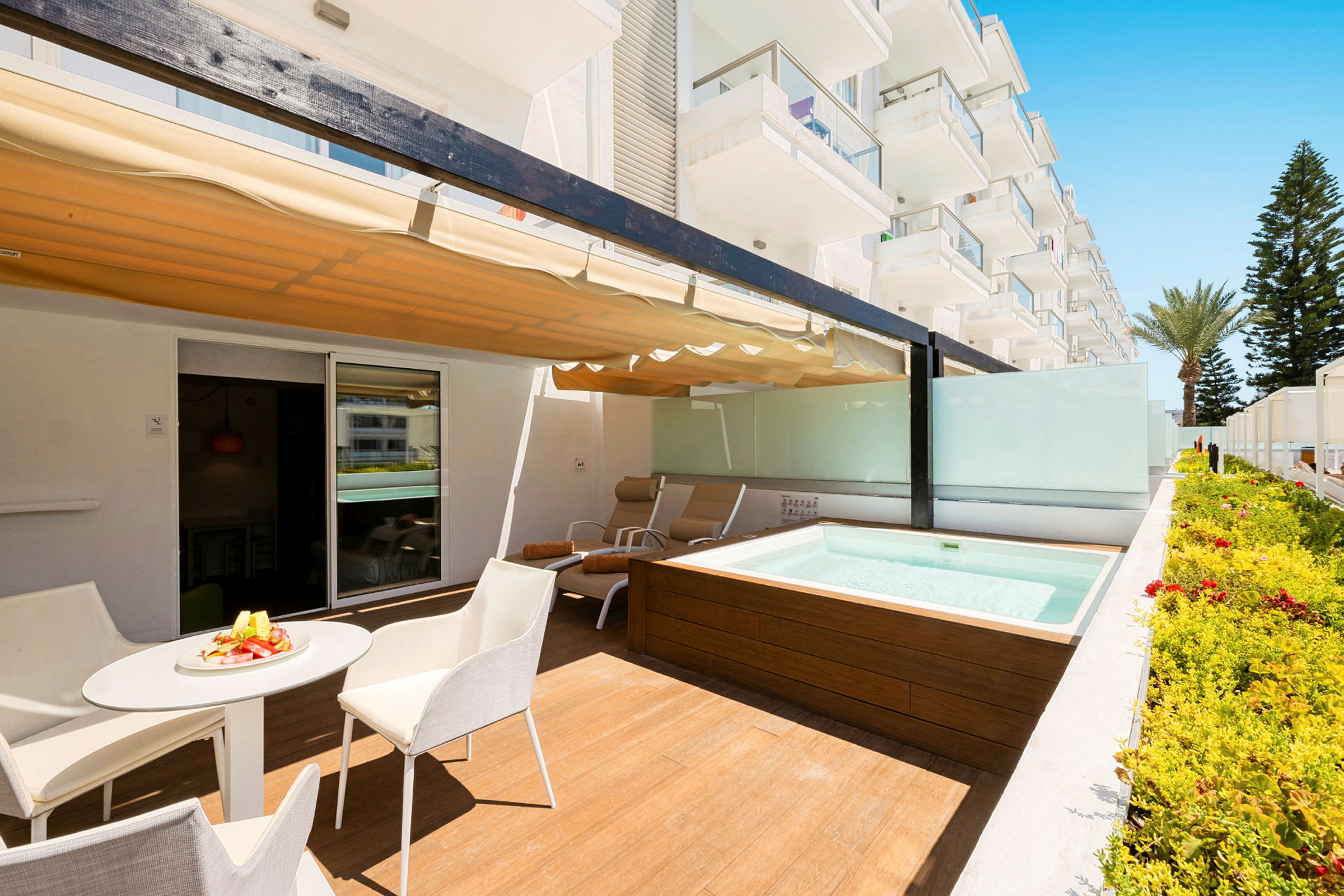 1-romsleilighet med plunge pool