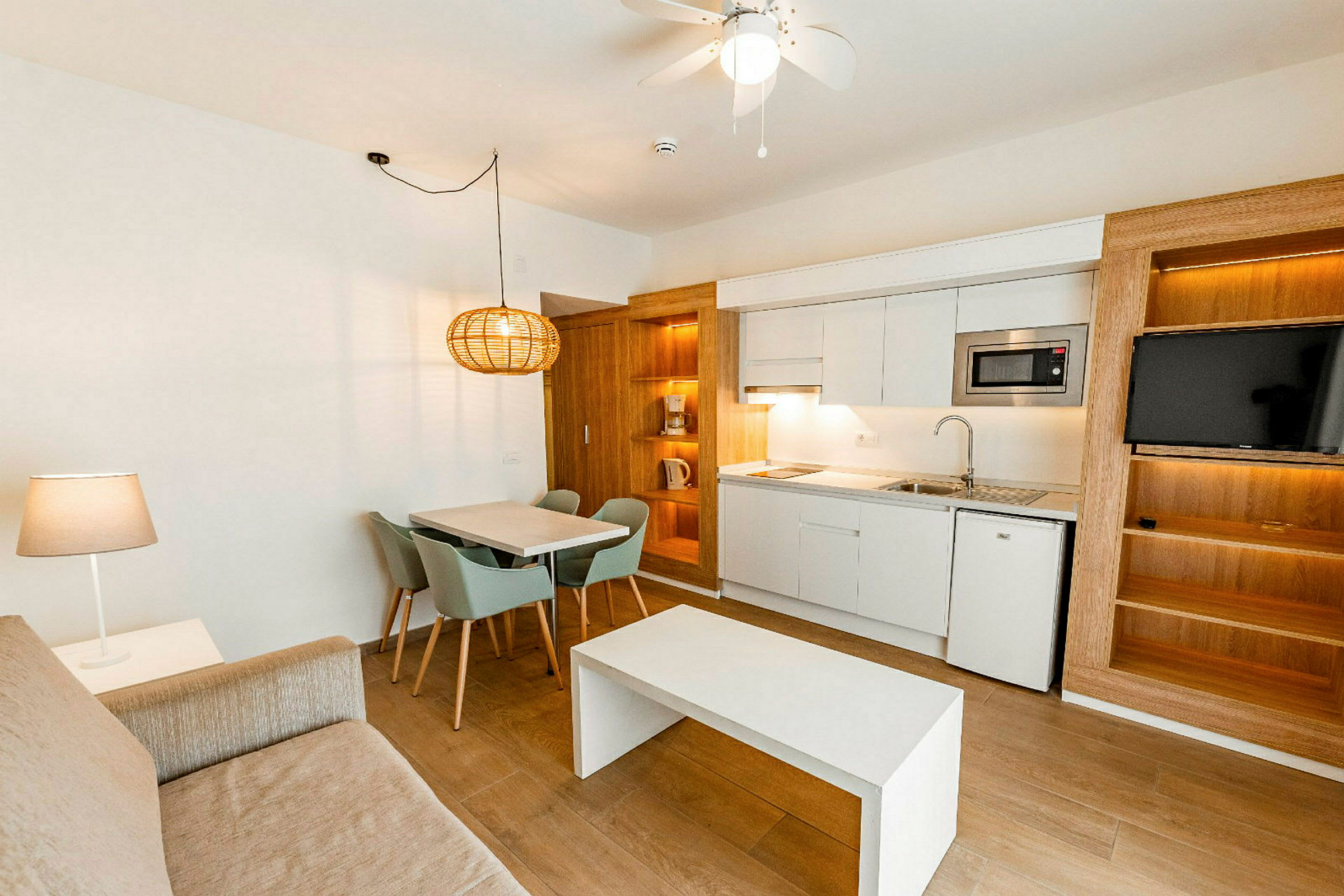 2-romsleilighet med balkong eller terrasse