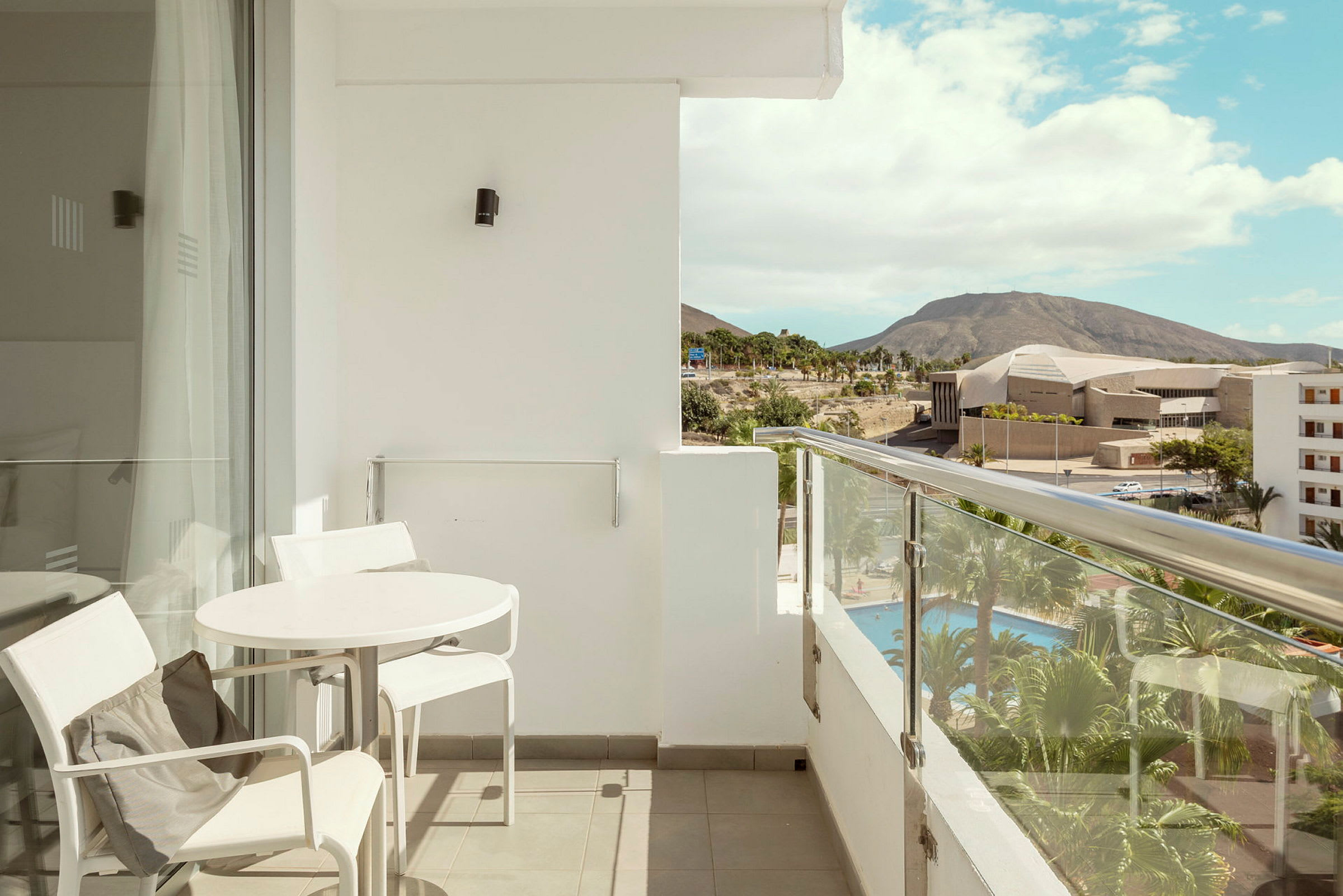 Junior Suite, 2 rom, stor balkong på hotellets øvre etasjer, mot omgivelsene