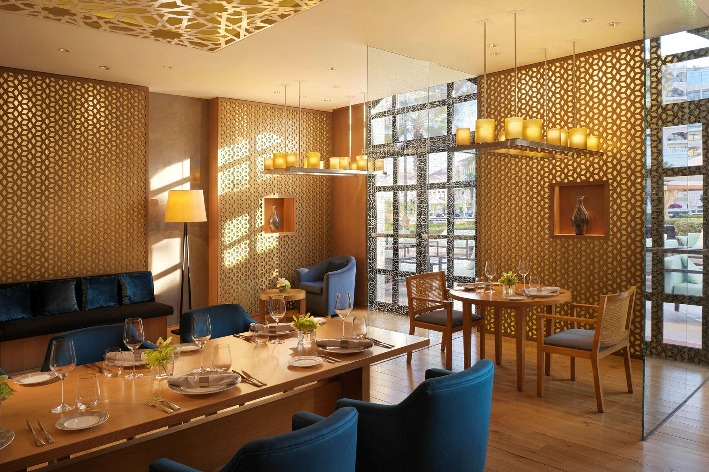À la carte-restaurant med retter fra Midtøsten