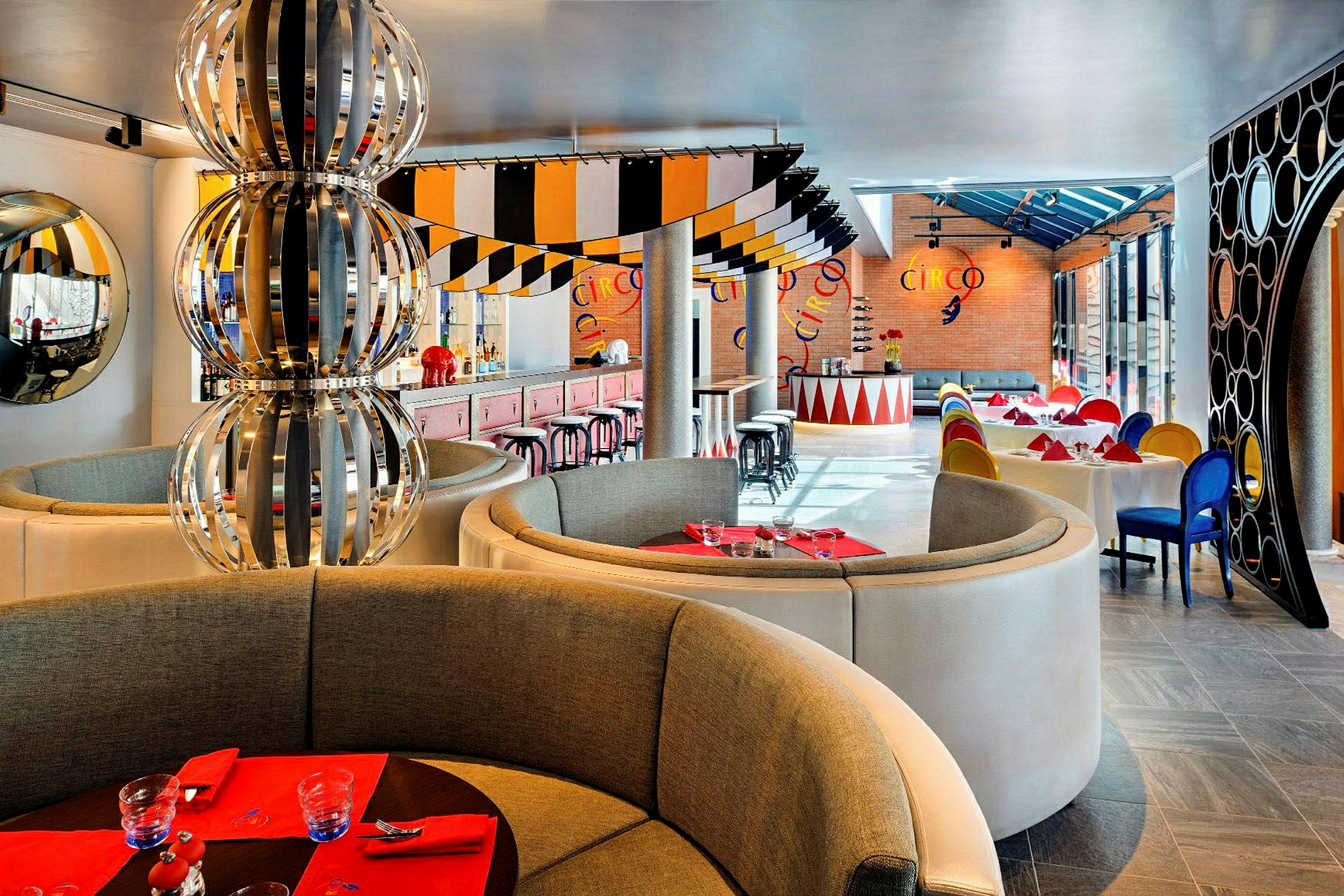 À la carte-restaurant med italienske retter