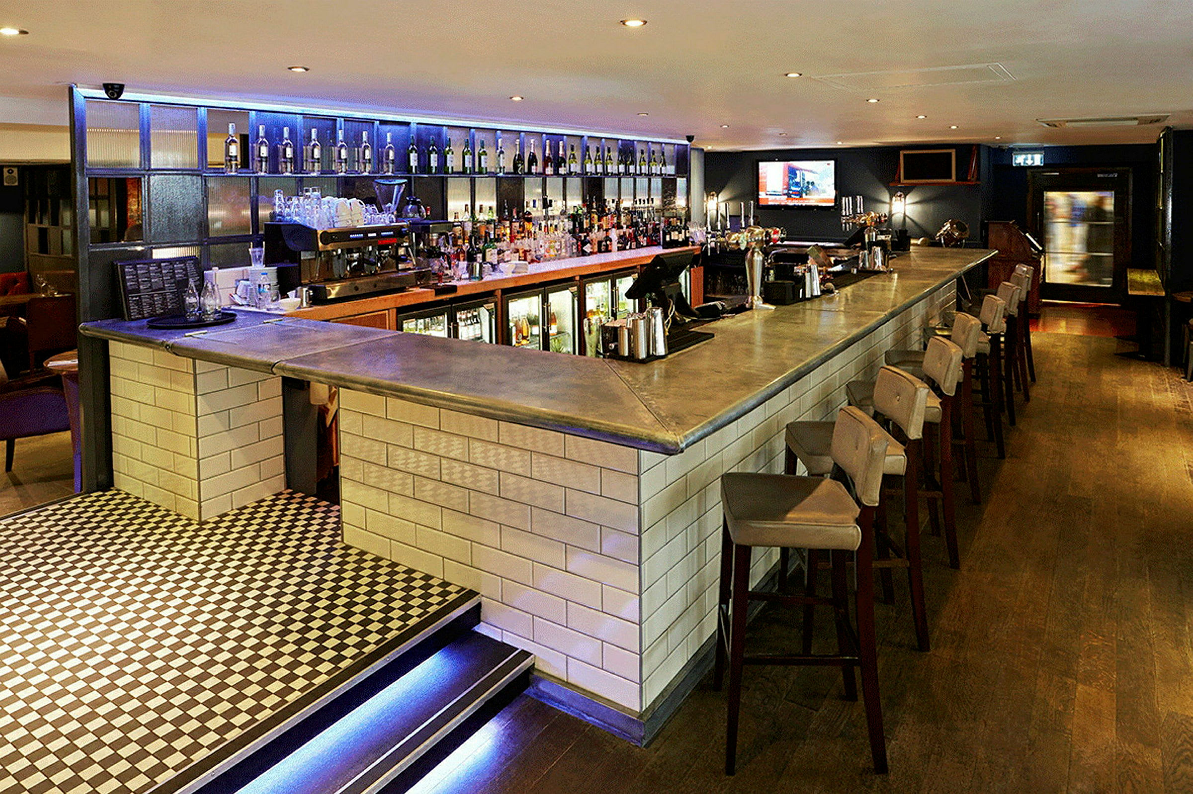 Kombinert lounge og à la carte-restaurant