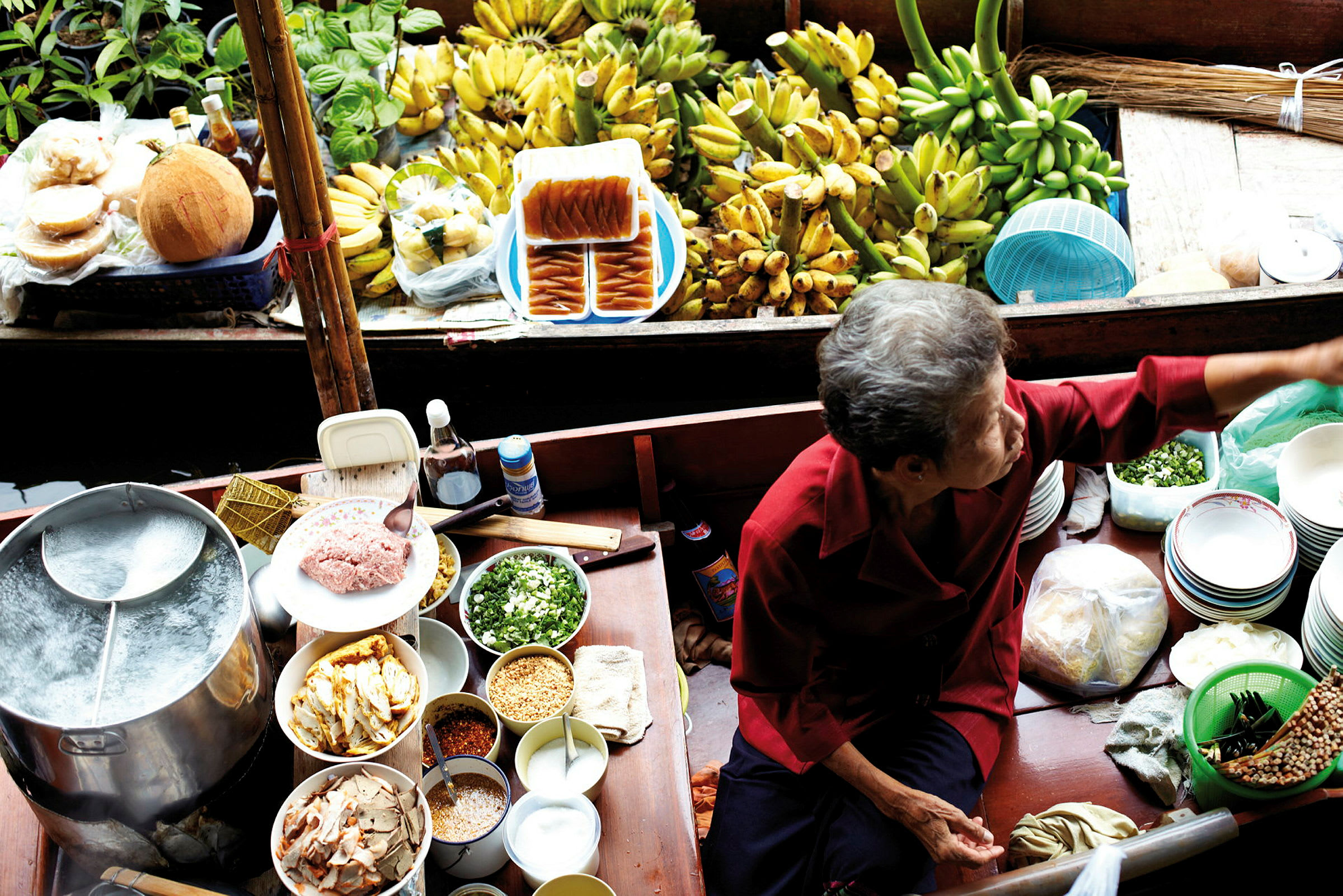 Damnoen Saduak Floating Market