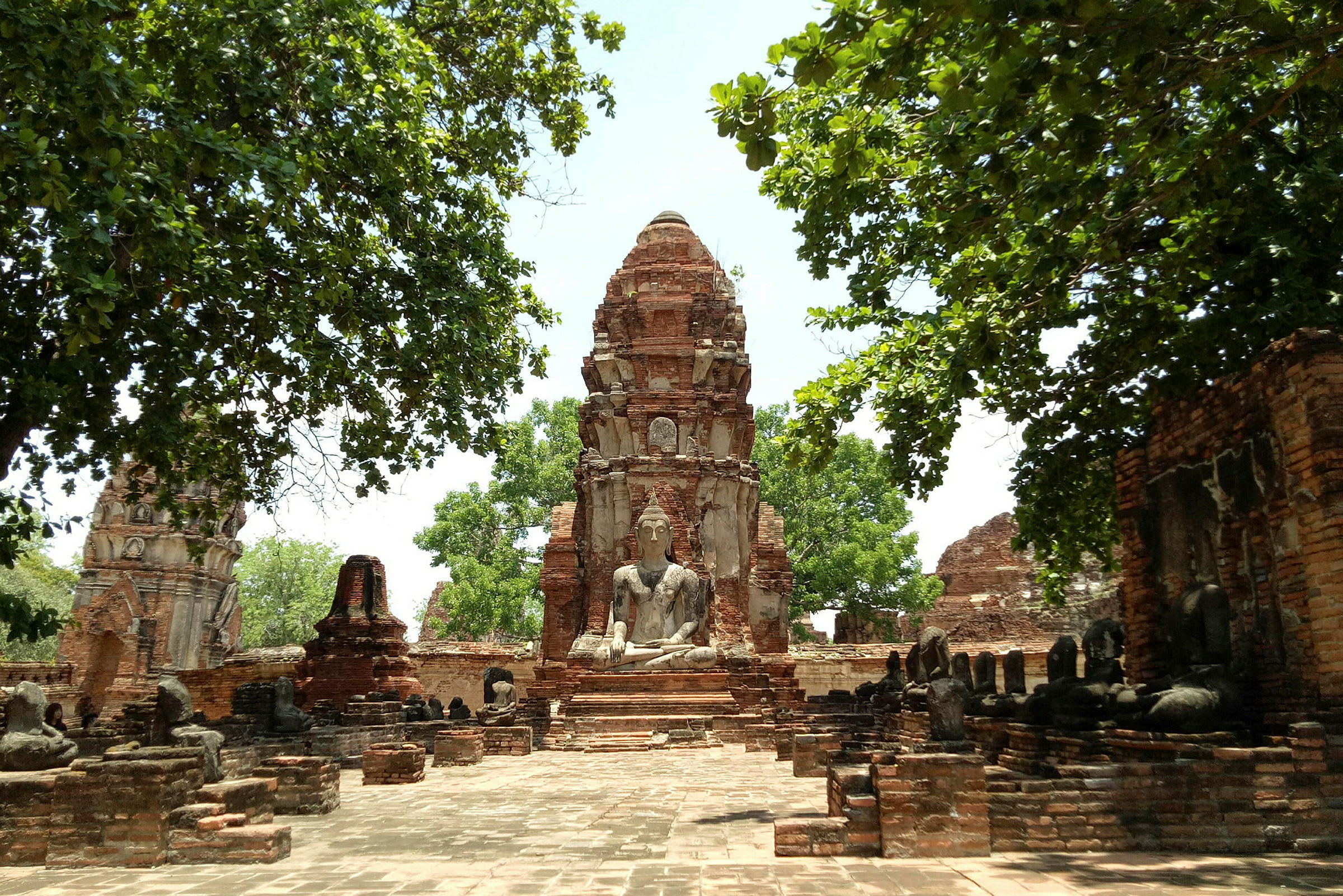 Historiske ruiner i Ayutthaya Historical Park